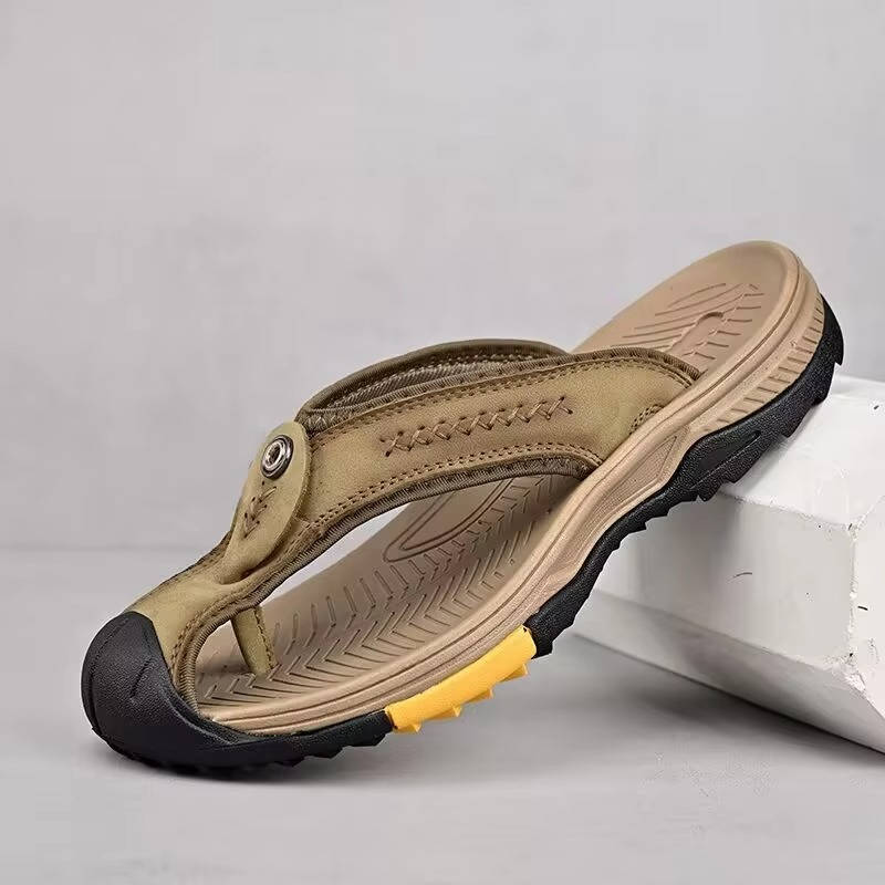 Herren-Sportsandalen mit geschlossener Spitze