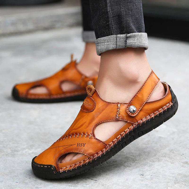 Herren-Sandalen mit verstellbarem Fersenriemen