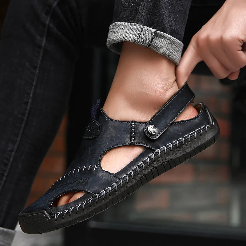 Herren-Sandalen mit verstellbarem Fersenriemen
