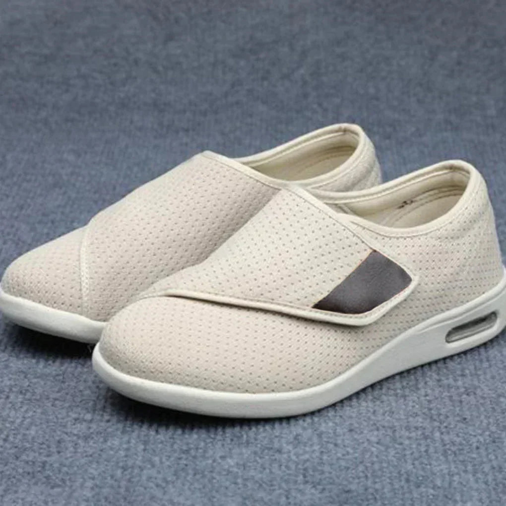 Herren-Freizeitschuhe mit weitem Zehenbereich