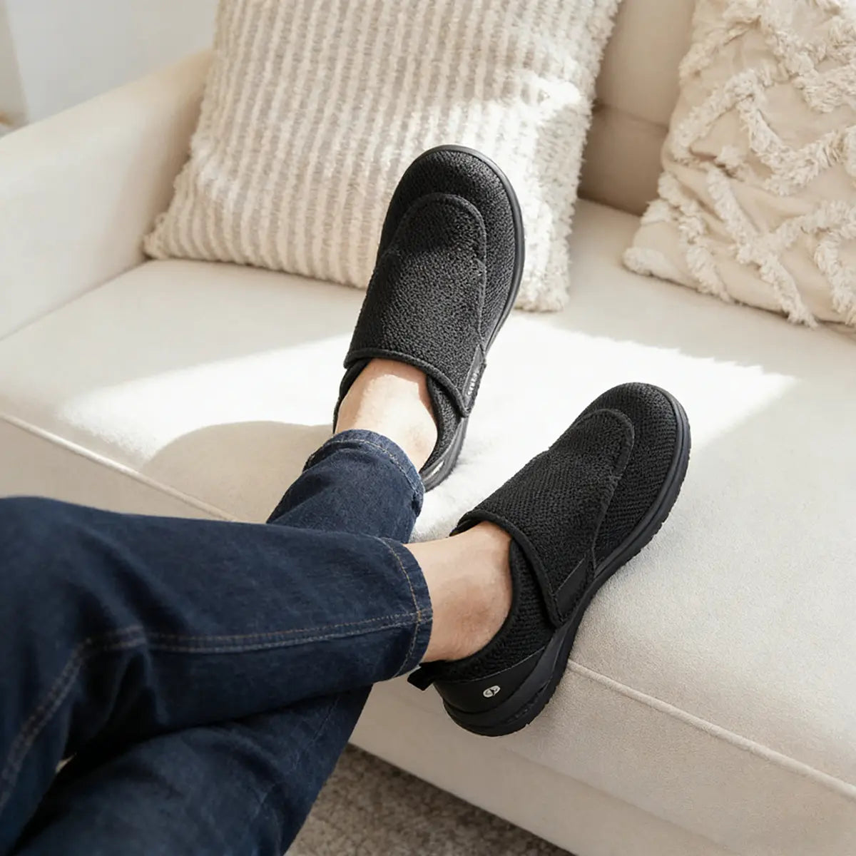 Weite Orthopädische Gehschuhe für geschwollene Füße mit verstellbarem Riemen