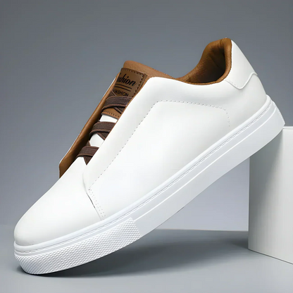 Herren-Sneaker mit Schnürung im klassischen Design