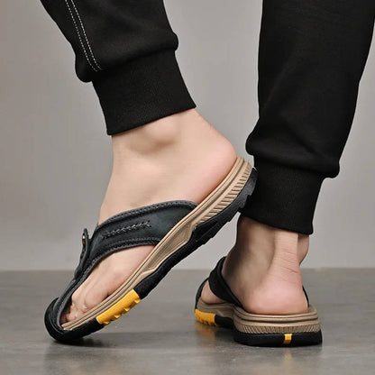 Herren-Sportsandalen mit geschlossener Spitze