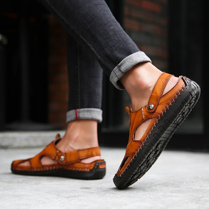 Herren-Sandalen mit verstellbarem Fersenriemen